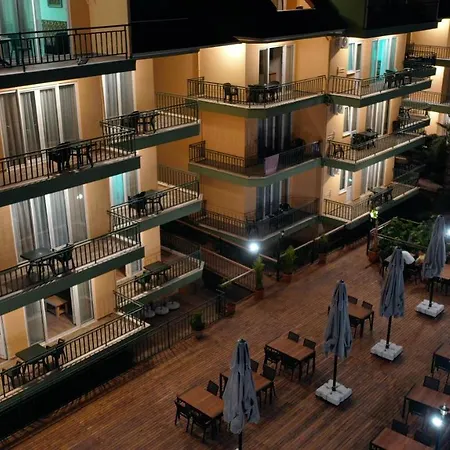 Bella Vista Hotel