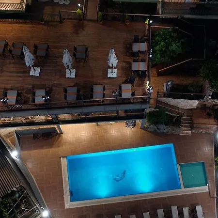 Bella Vista Hotel 2*